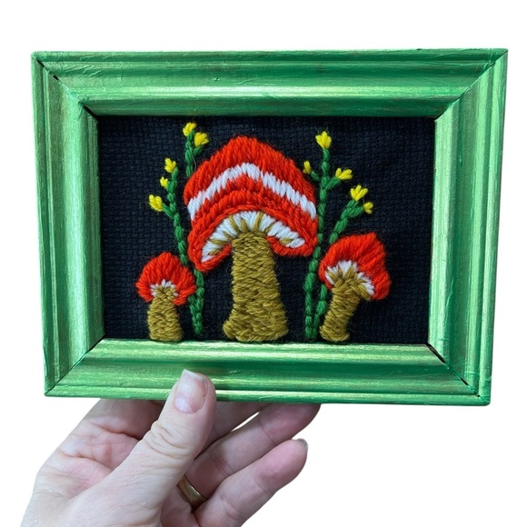 Framed Cactus and Mushroom crewel Embroidery Art repurposed frame - Picture 3 of 10